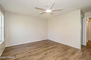 8E Benjamin Franklin Dr, Monroe Township, NJ 08831 - Photo 18