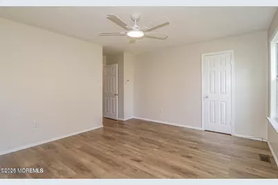 8E Benjamin Franklin Drive, Monroe Township, NJ 08831 - Photo 16