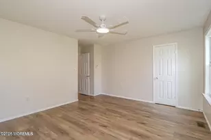 8E Benjamin Franklin Dr, Monroe Township, NJ 08831 - Photo 16