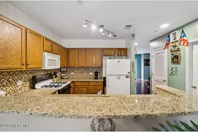 368 Rector Street #419, Perth Amboy, NJ 08861 - Photo 2