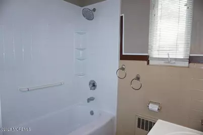 142 South Street #8b, Red Bank, NJ 07701 - Photo 6