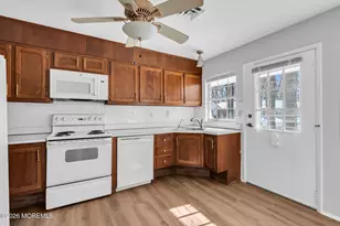 206A Huntington Dr, Lakewood, NJ 08701 - Photo 12