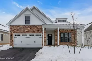 18 Begonia Dr, Manalapan Township, NJ 07726 - Photo 2