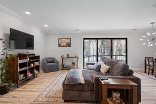 114 Dundee Ct, Aberdeen Township, NJ 07747 - Photo 8