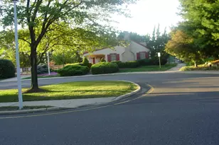 114 Dundee Ct, Aberdeen Township, NJ 07747 - Photo 16