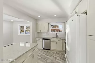 35 Vivian Court, Howell Township, NJ 07731 - Photo 6