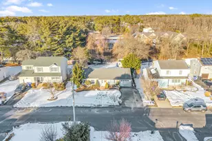 506 Azalea Dr, Brick, NJ 08724 - Photo 2