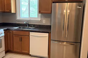 210 Henderson Ct, Matawan, NJ 07747 - Photo 6