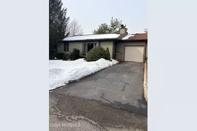 210 Henderson Court #84, Matawan, NJ 07747 - Photo 1