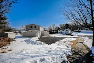 17 Thomas Rd, East Brunswick Township, NJ 08816 - Photo 42