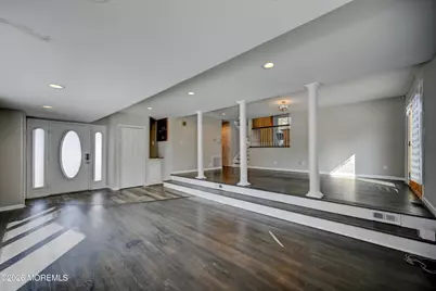 17 Thomas Road, East Brunswick Township, NJ 08816 - Photo 6