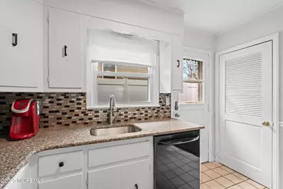 456 Harnell Avenue, Oakhurst, NJ 07755 - Photo 14