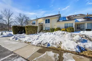 26 Aspen Ave, Englishtown, NJ 07726 - Photo 2