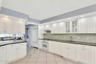 438 N Route 35, Mantoloking, NJ 08738 - Photo 10