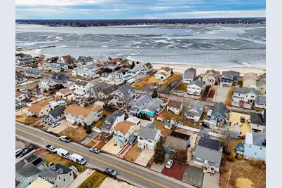 639 E Bayview Avenue, Ocean Gate, NJ 08740 - Photo 24