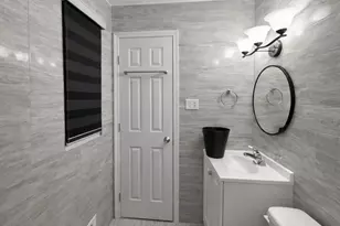 704 Carol Ave, Oakhurst, NJ 07755 - Photo 4