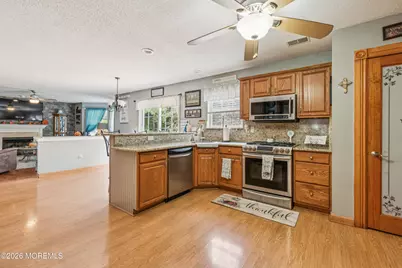 9 E Shenendoah Road, Howell Township, NJ 07731 - Photo 6
