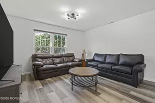 1604 Buckingham Cir, Middletown, NJ 07748 - Photo 10