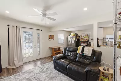 743 W Pine Street, Egg Harbor City, NJ 08215 - Photo 6