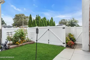 260 County Rd, Cliffwood, NJ 07721 - Photo 36