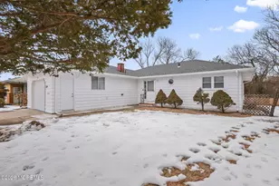 134 Charlotteville Dr S, Toms River Township, NJ 08757 - Photo 2