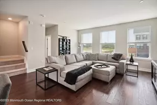 14 Kelly Wy, Tinton Falls, NJ 07724 - Photo 4