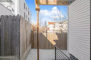 9 Myrtle Ave, Jersey City, NJ 07305 - Photo 24