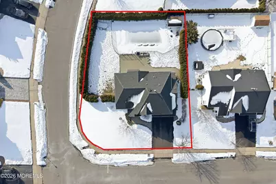 1 Edinburg Circle, Matawan, NJ 07747 - Photo 2