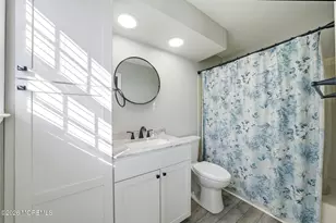 84 Briarwood Ct, Howell Township, NJ 07731 - Photo 18