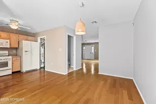 8 Ambrose Ct, Holmdel, NJ 07733 - Photo 4