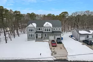 674 Dunedin St, Toms River Township, NJ 08753 - Photo 4