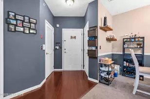 136 Mill Pond Wy, Eatontown, NJ 07724 - Photo 4