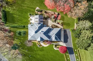 6 Concord Ct, Colts Neck Township, NJ 07722 - Photo 4