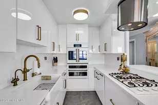 28 Riverside Ave, Red Bank, NJ 07701 - Photo 4