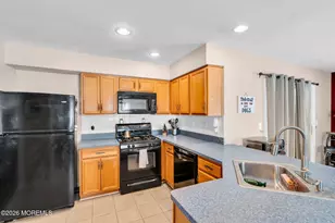 22 Evelyn Ct, Brick, NJ 08723 - Photo 16