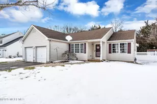 22 Evelyn Ct, Brick, NJ 08723 - Photo 6