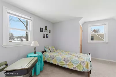 325 Hollie Drive E, Belford, NJ 07718 - Photo 20