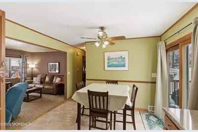 325 Hollie Drive E, Belford, NJ 07718 - Photo 12