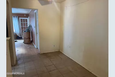 12 Broadway, Bayonne, NJ 07002 - Photo 4