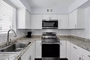 375 Middlewood Rd, Middletown, NJ 07748 - Photo 8