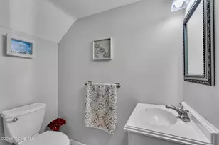 390 Crawford St, Shrewsbury, NJ 07724 - Photo 6