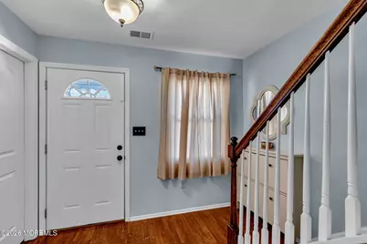 390 Crawford Street, Shrewsbury, NJ 07724 - Photo 2