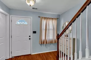 390 Crawford St, Shrewsbury, NJ 07724 - Photo 2