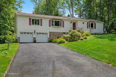 323 Arlene Terrace, Aberdeen Township, NJ 07747 - Photo 2