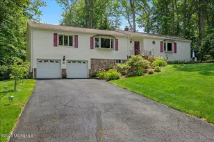 323 Arlene Terrace, Aberdeen Township, NJ 07747 - Photo 2