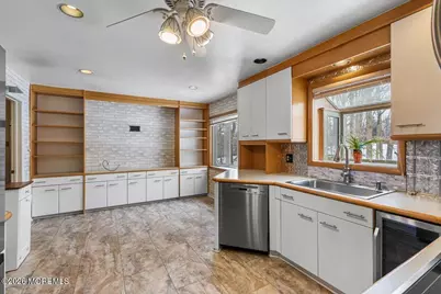 323 Arlene Terrace, Aberdeen Township, NJ 07747 - Photo 12