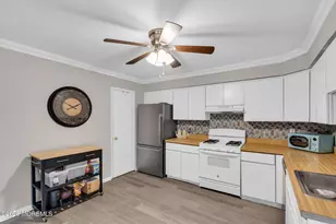 707 Bounty Ct, Toms River Township, NJ 08753 - Photo 16