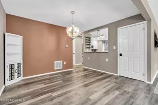 47 Madison Ct, Tinton Falls, NJ 07712 - Photo 10