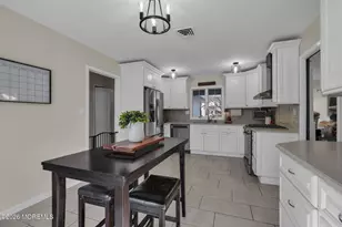 3 Noble Pl, Aberdeen Township, NJ 07747 - Photo 8