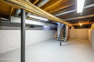 998 Woodmere Dr, Aberdeen Township, NJ 07735 - Photo 34